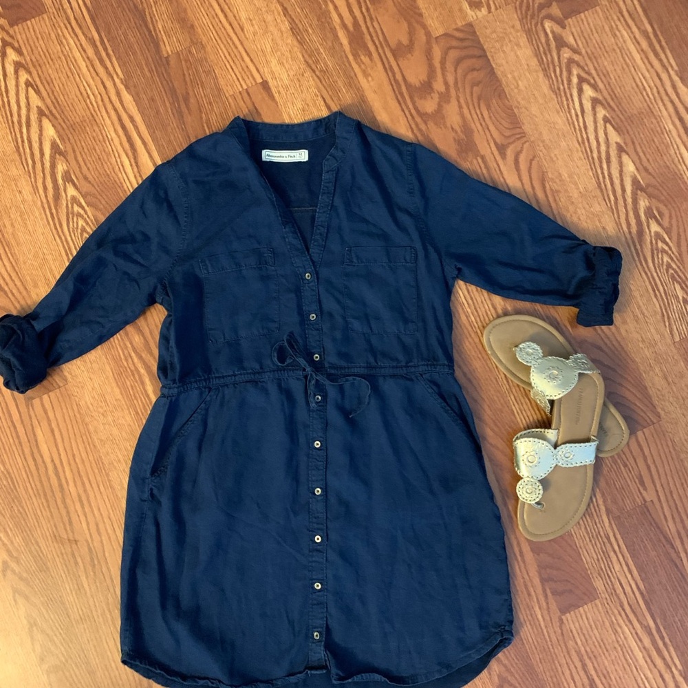 Abercrombie & Fitch Denim Button-Down Dress